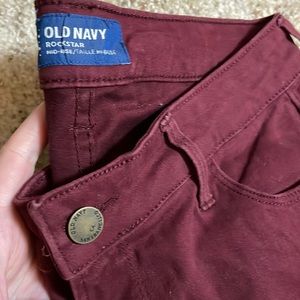 NWOT Red Maroon Skinny Rockstar Pants Old Navy Mid-rise